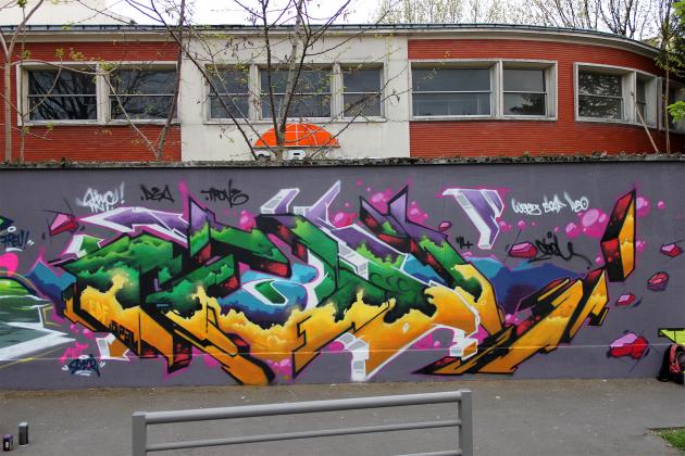 ols-edf_graffiti_2014-04-05_spam-bagnolet_02.jpg